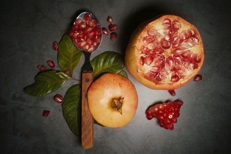 静物-水果-美食-石榴-水果 图片素材