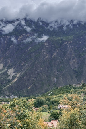 甲居藏寨-风光-风光-山-山峰 图片素材
