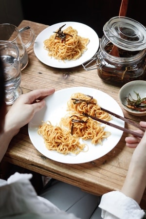 美食摄影-食物-中餐-葱油面-食物 图片素材