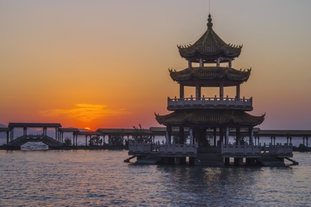 太湖-日落-夕阳-无锡统一嘉园-建筑 图片素材