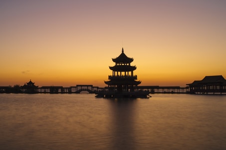 太湖-日落-夕阳-无锡统一嘉园-建筑 图片素材