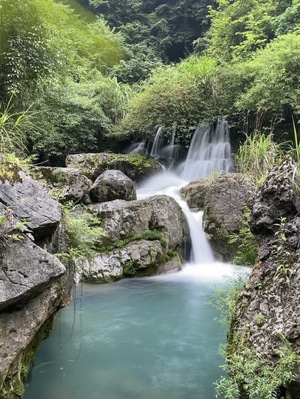 手机随拍-游玩-慢门拍摄-风景-流水 图片素材
