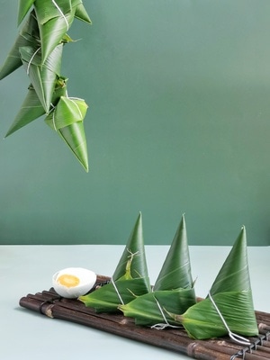 手机静物美食摄影-粽子-绿粽-食物-角粽 图片素材