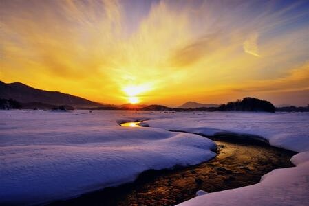 冬日暖阳-自然-湖水-山水-雪景 图片素材