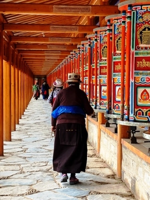 拉卜楞寺-转经-拉卜楞寺转经-宗教-寺庙 图片素材