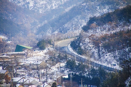 里口山-威海-公路-雪-山 图片素材