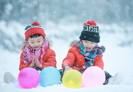人像-雪-唯美-雾凇-小男孩 图片素材