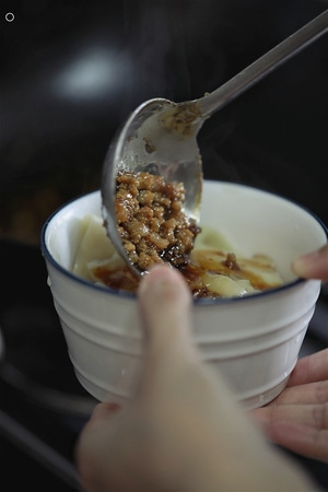 面条-油泼面-辣椒-美食-肉末 图片素材