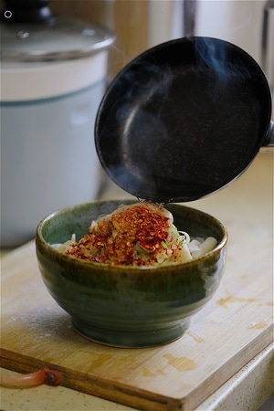 面条-油泼面-辣椒-美食-肉末 图片素材