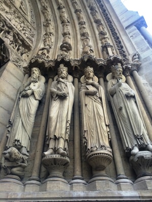 巴黎-法国-巴黎圣母院-雕塑-雕像 图片素材