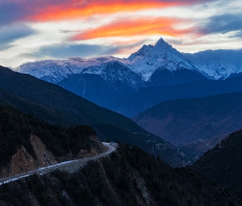 雪山-旅行-风光-山-山峰 图片素材