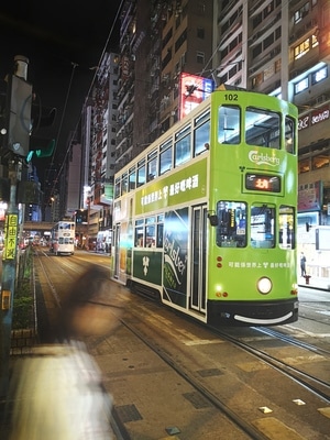 随拍-小景-夜景-有轨电车-街道 图片素材