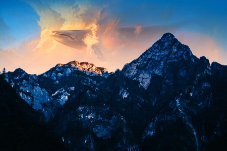 旅行-旅拍-山-雪山-香格里拉 图片素材