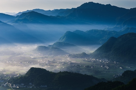 我要上封面-田园风光-光影-晨雾-群山 图片素材