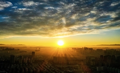 你好2020-光影-旅游-薄雾-城市风光 图片素材