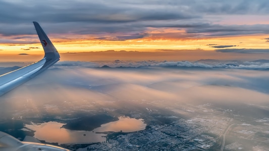 飞机-天空-风景-云-光 图片素材