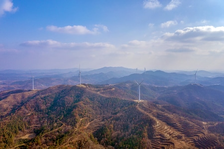 宅家-航拍-风景-风车-大山 图片素材