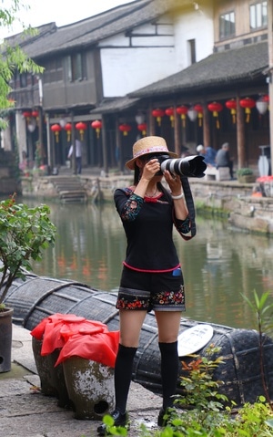 喜欢到处走走拍拍-简单的生活-女性-女人-美女 图片素材