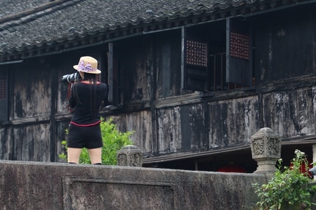 喜欢到处走走拍拍-简单的生活-女人-女性-美女 图片素材