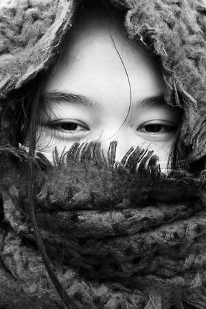 你好2020-人像-nubia-黑白-手机 图片素材