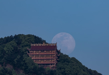 重庆-大月亮-夜景-建筑-风景 图片素材