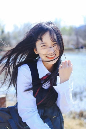 人像-少女-制服-2020-美女 图片素材