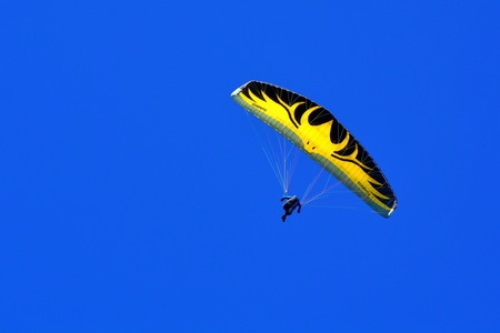 蓝-尼泊尔-降落伞-跳伞-跳伞运动员 图片素材