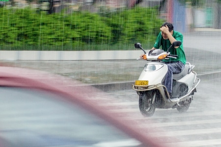 拍客-纪实-光影-户外-车 图片素材