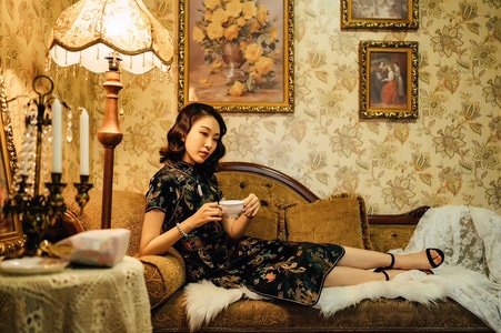 情绪-人像-写真-美女-复古 图片素材