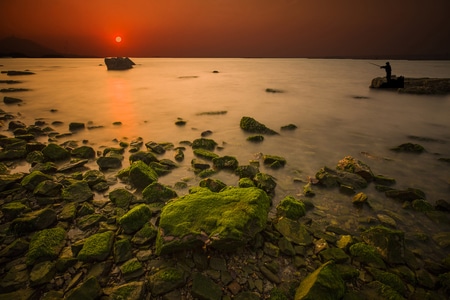 逆光-青苔-钓鱼-海钓-风景 图片素材
