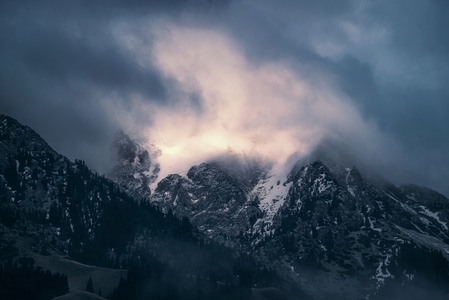 旅行-雪山-夕阳-暮光-风光 图片素材