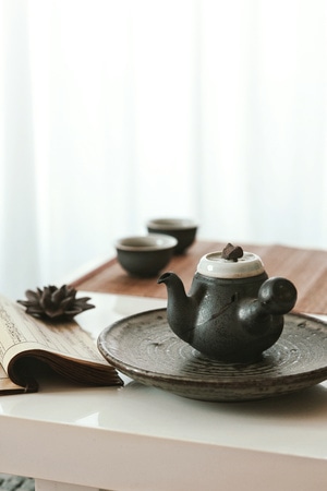 你好2020-静物-她说-美食-茶壶 图片素材