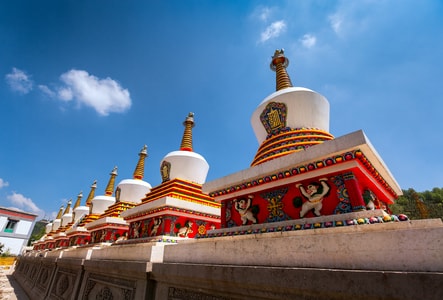 蓝天-白云-塔尔寺-旅行-塔 图片素材
