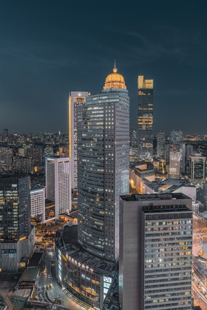 看你的城市-夜色-建筑-弱光-爬楼 图片素材