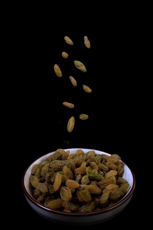 美食静物-静物-手机摄影-食物-葡萄干 图片素材