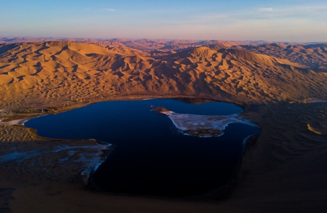 巴丹吉林沙漠-沙漠-巴丹吉林沙漠-沙漠-湖 图片素材