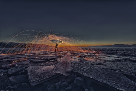 长时间曝光-灯火-冬季-新疆-赛里木湖 图片素材