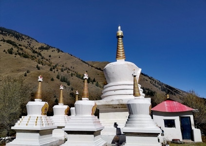 旅行-随拍-风光-甘孜州藏区-塔 图片素材