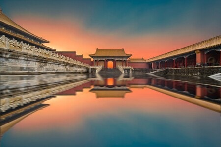 倒影-保利大剧院-上海旅游-东方明珠-建筑风光 图片素材