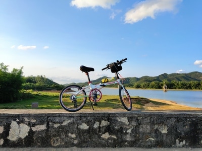 江门市-台山市-水中碉楼-蓝天-岁月 图片素材