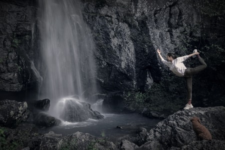 人像-山水-瀑布-女人-女性 图片素材