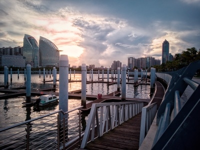 我和我的祖国手机摄影大赛-手机摄影-海边-旅行-城市 图片素材