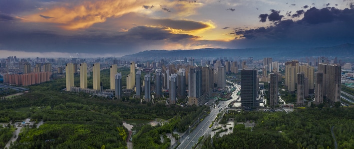 呼和浩特市-色彩-日落-晚霞-城市 图片素材
