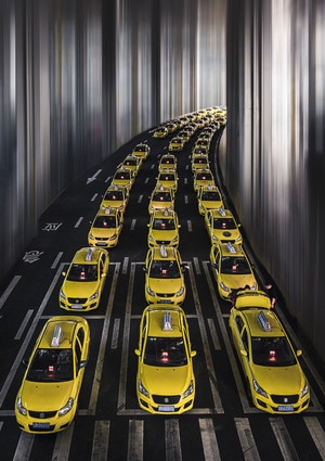 抓拍-出租车-排队-重庆t3机场-车 图片素材