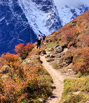 旅行-徒步-露营-雪山-西藏 图片素材