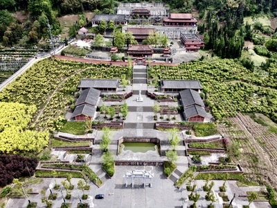红军走过的地方-二郎山下-天全-城镇-县城 图片素材