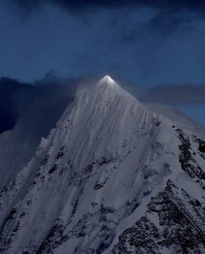 在路上-雪山-冰峰-山-山峰 图片素材