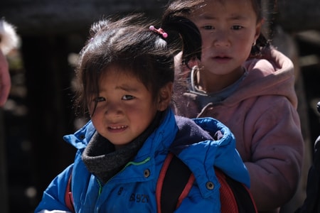 彝族-四川-凉山州-女孩-小孩 图片素材