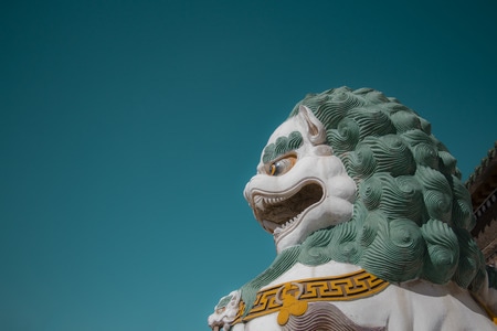 天空-石狮-彩狮-拉卜楞寺-石狮 图片素材