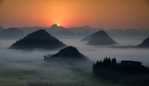 云南罗平-日出-风景-风光-霞光 图片素材